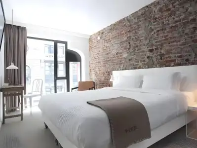 9Central - 31