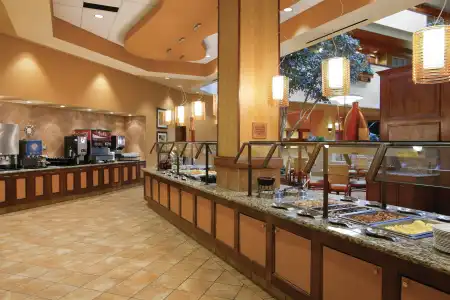 Embassy Suites by Hilton E Peoria Riverfront Conf Center - 26