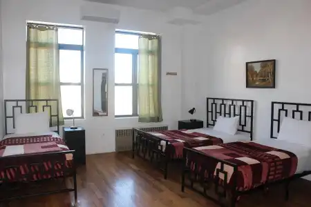 NY Moore Hostel - 6