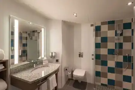 Hampton by Hilton Dusseldorf City Centre - 76