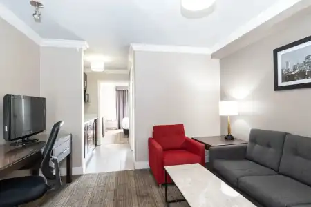 Sandman & Suites Calgary South - 71