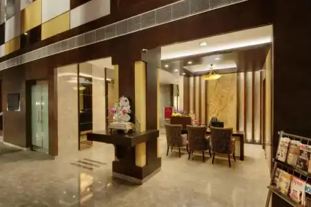 The Golden Palms & Spa Delhi - 31