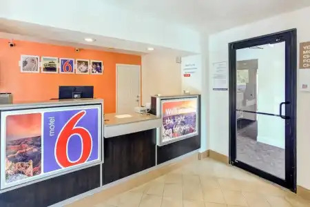 Motel 6 Dallas - 7