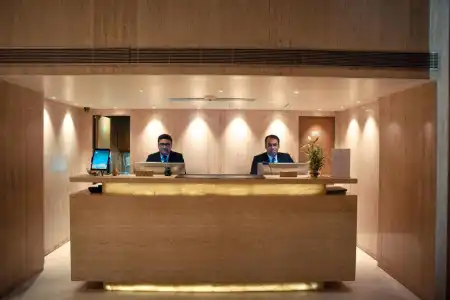 Monotel Luxury Business - 12