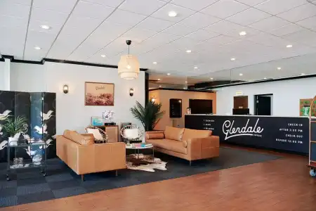 Glendale Express Los Angeles - 1