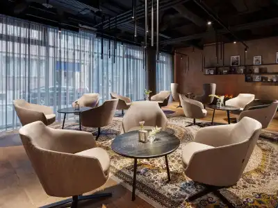 Mamaison Residence Downtown - 17