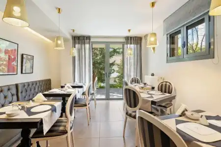 Aerinon Guesthouse - 18