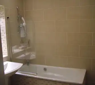 Regis Guest House - 7