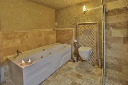 Jacob's Cave Suites - 143
