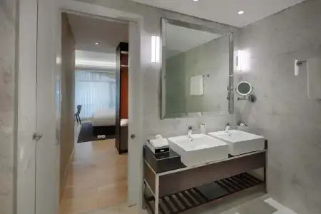 Sherwood Suites - 135