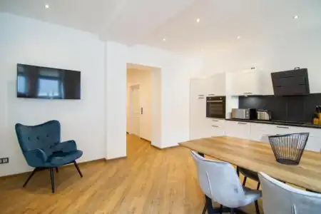 Schiefer Suite & Apartments - 103