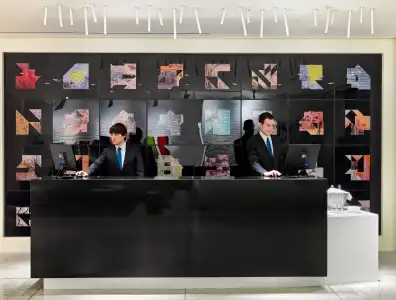 H10 Art Gallery - 2