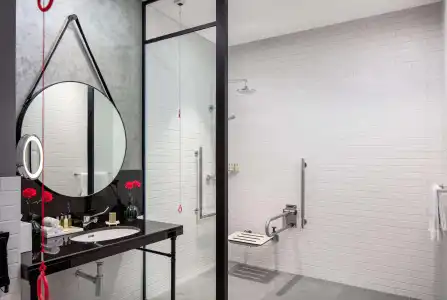 DoubleTree by Hilton Dubai M Square & Residences - 12