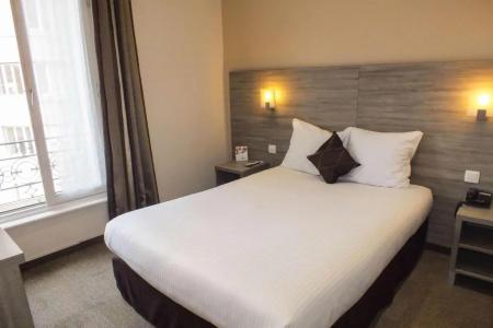 Cecil Metz Gare - 34