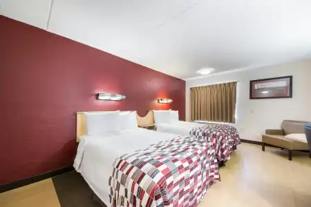 Red Roof Inn Laredo - 32