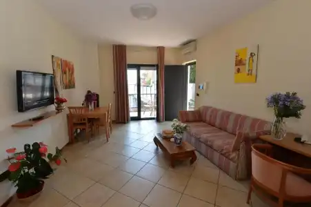 Miramare Residence Guest House - 78