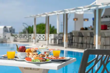 Bella Santorini - 12