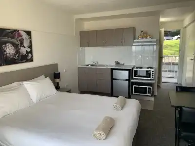 Adina Place Motel Apartments - 15