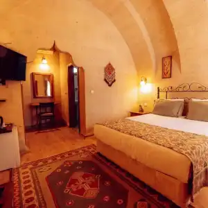 Melis Cave - 33