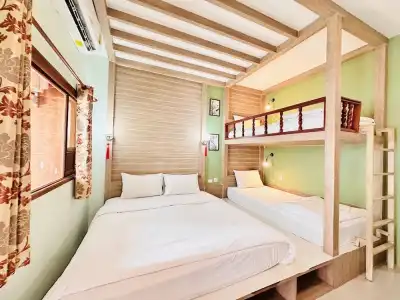 The Luna Hostel - 101