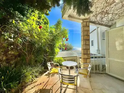Sun Rose Apartments - 252