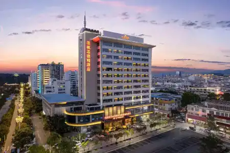 Hawthorn by Wyndham Erhai Parl - 15