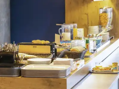 Ibis Budget Rennes Route de Lorient - 8