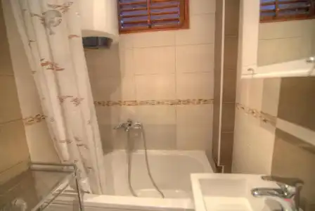LaRos Apartments - 84