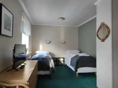 550 Guesthouse - 25