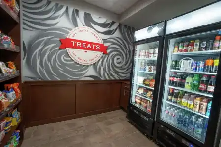Hampton Inn & Suites Oklahoma City Airport - 9