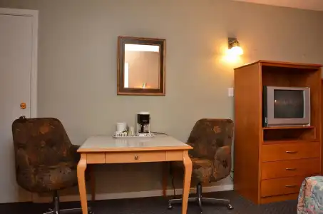 Canadas Best Value Inn - 22