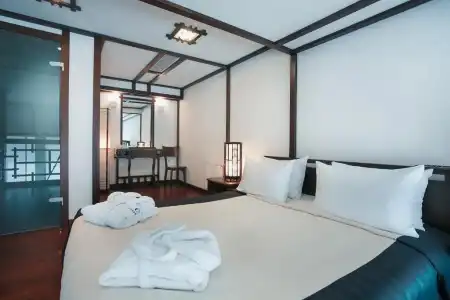 Tsunami Spa - 118
