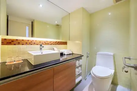 Bandara Silom Suites - 74