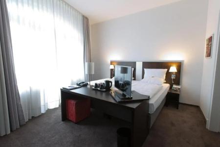 Astor & Aparthotel - 3