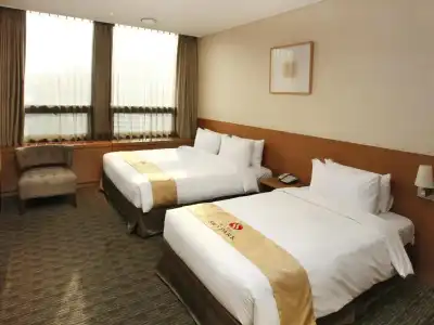 Skypark Central Myeongdong - 3