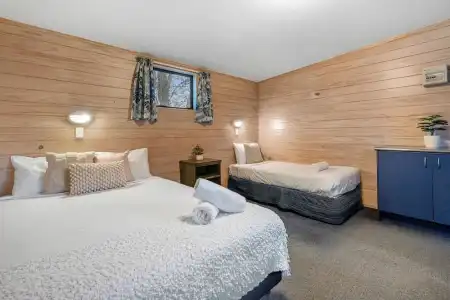 Christchurch Top 10 Holiday Park - 73