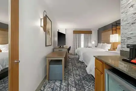 Hampton Inn & Suites Austin Downtown - 88
