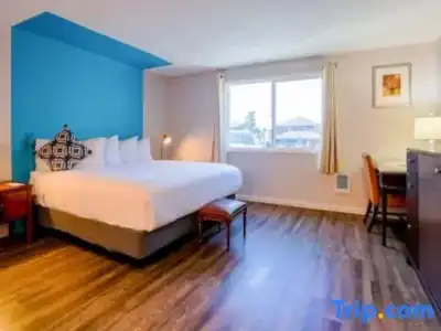 Coast River Inn by OYO Seaside - 105