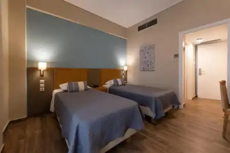 Ostria - 38
