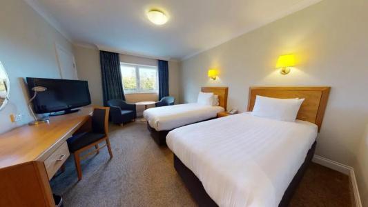 Holiday Inn Edinburgh Zoo by IHG - 66
