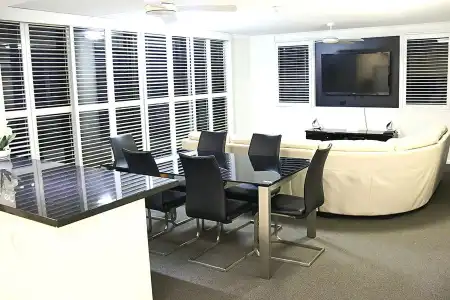 Cairns Aquarius - 11