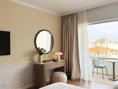 Louis Imperial Beach - 106