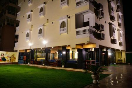 Grand Lotus Inn - 11