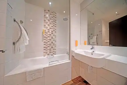 Premier Inn Al Jaddaf - 7