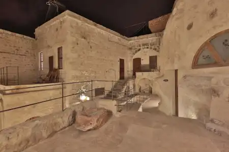 Taru Cave Suites - 78