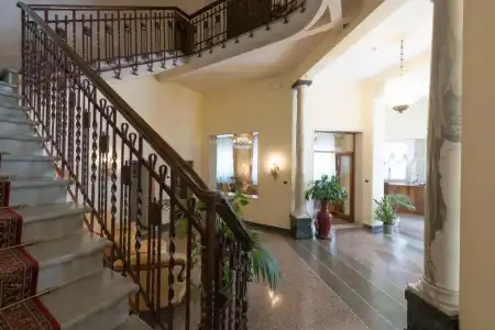 Belvedere - 8
