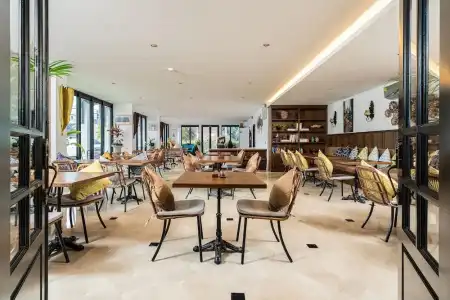 Glory Boutique Suite - 22