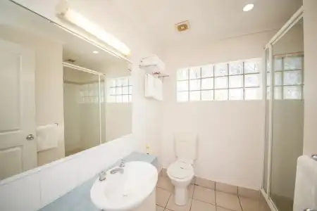 The Cosmopolitan Motel and Serviced Apartments - 60