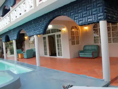 Eden Villa - 11