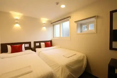 TRIPSTAY Myeongdong - 4